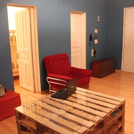 Hostel Bude Кутаиси Экстерьер фото