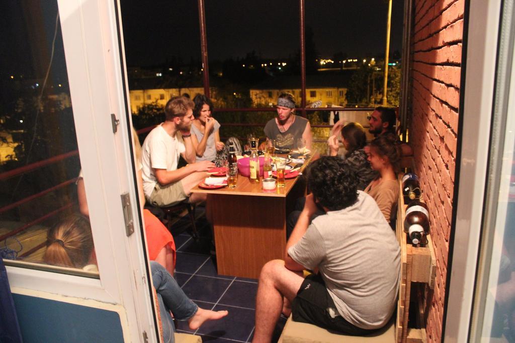 Hostel Bude Кутаиси Экстерьер фото